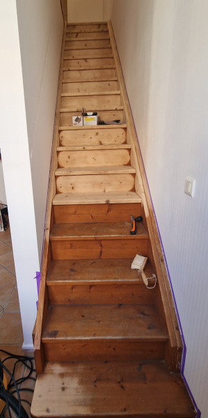 Escalier pendant chantier